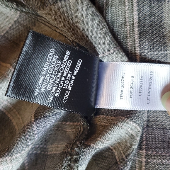 Torrid Green and Pink Plaid Top, size 2 - Picture 13 of 14